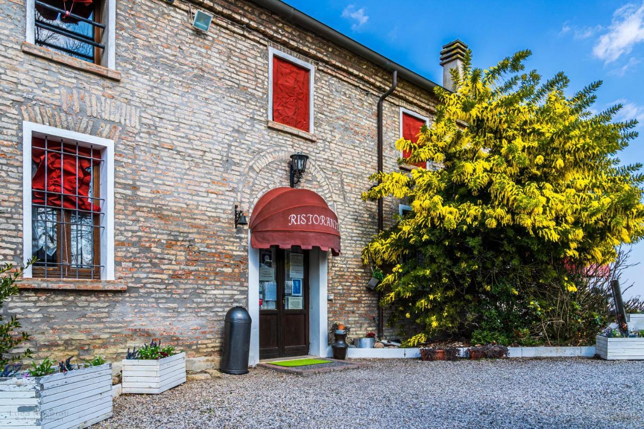 La Locanda Degli Artisti Medelana Buitenkant foto