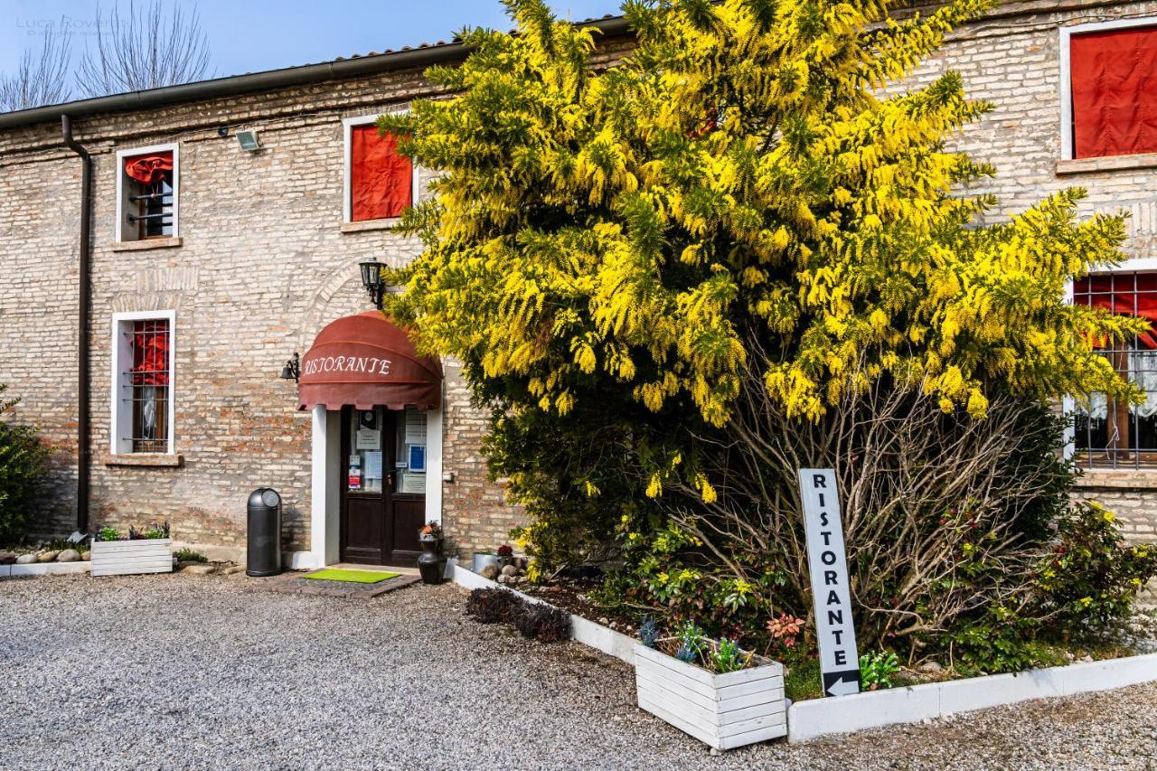 La Locanda Degli Artisti Medelana Buitenkant foto