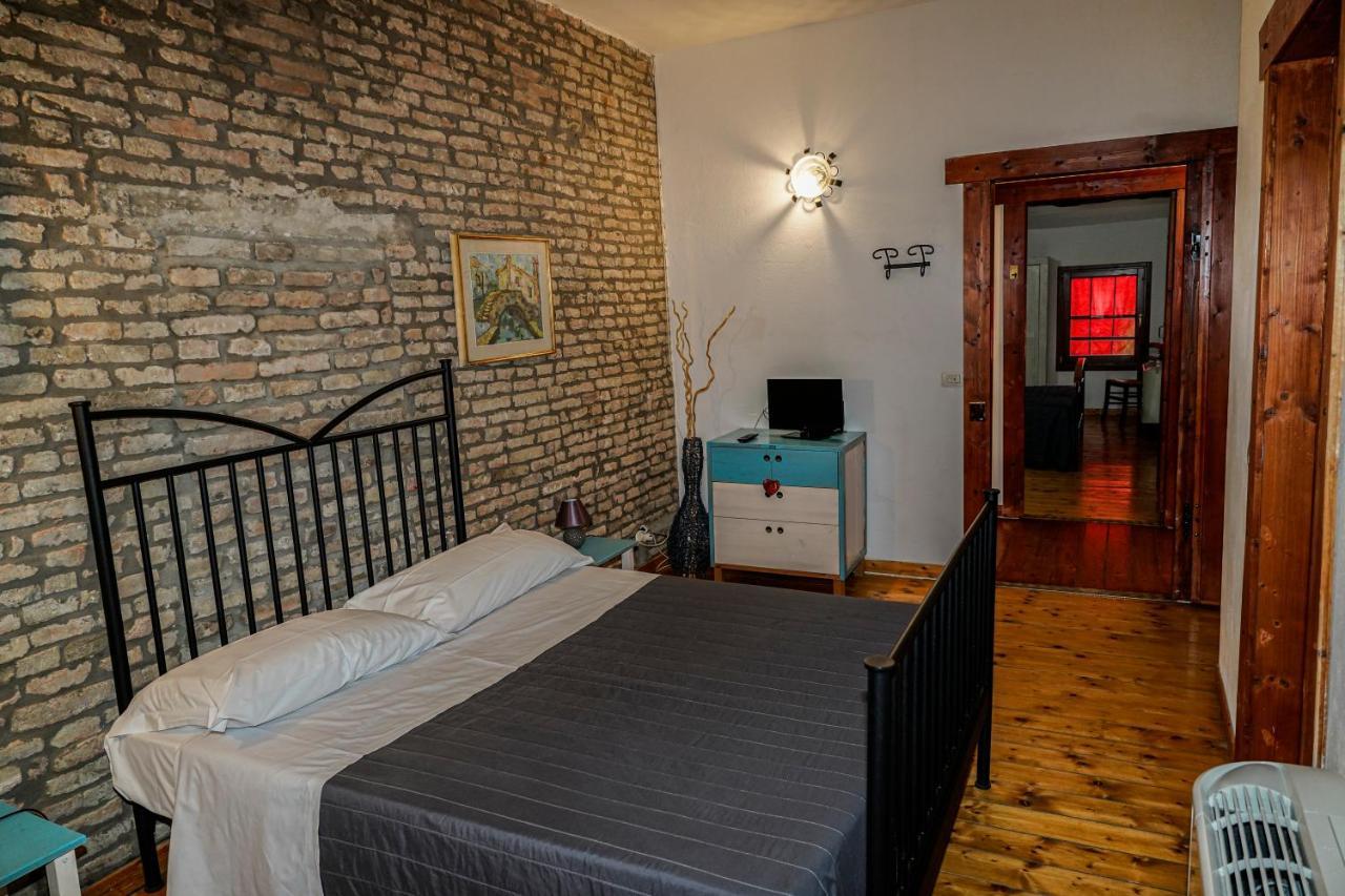 La Locanda Degli Artisti Medelana Buitenkant foto