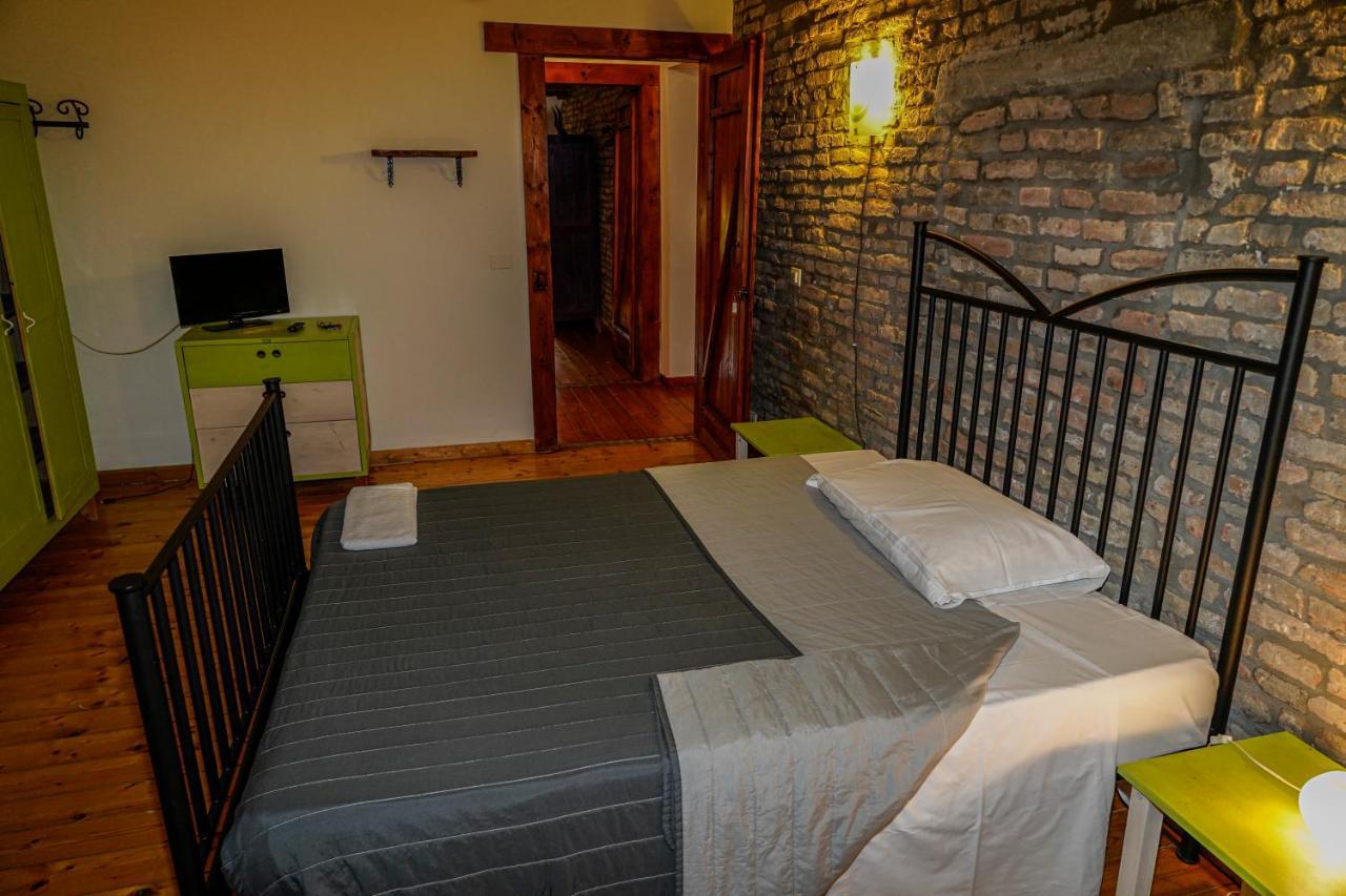 La Locanda Degli Artisti Medelana Buitenkant foto