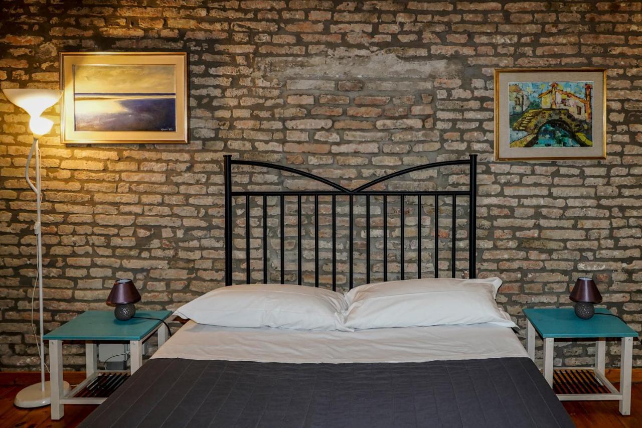 La Locanda Degli Artisti Medelana Buitenkant foto