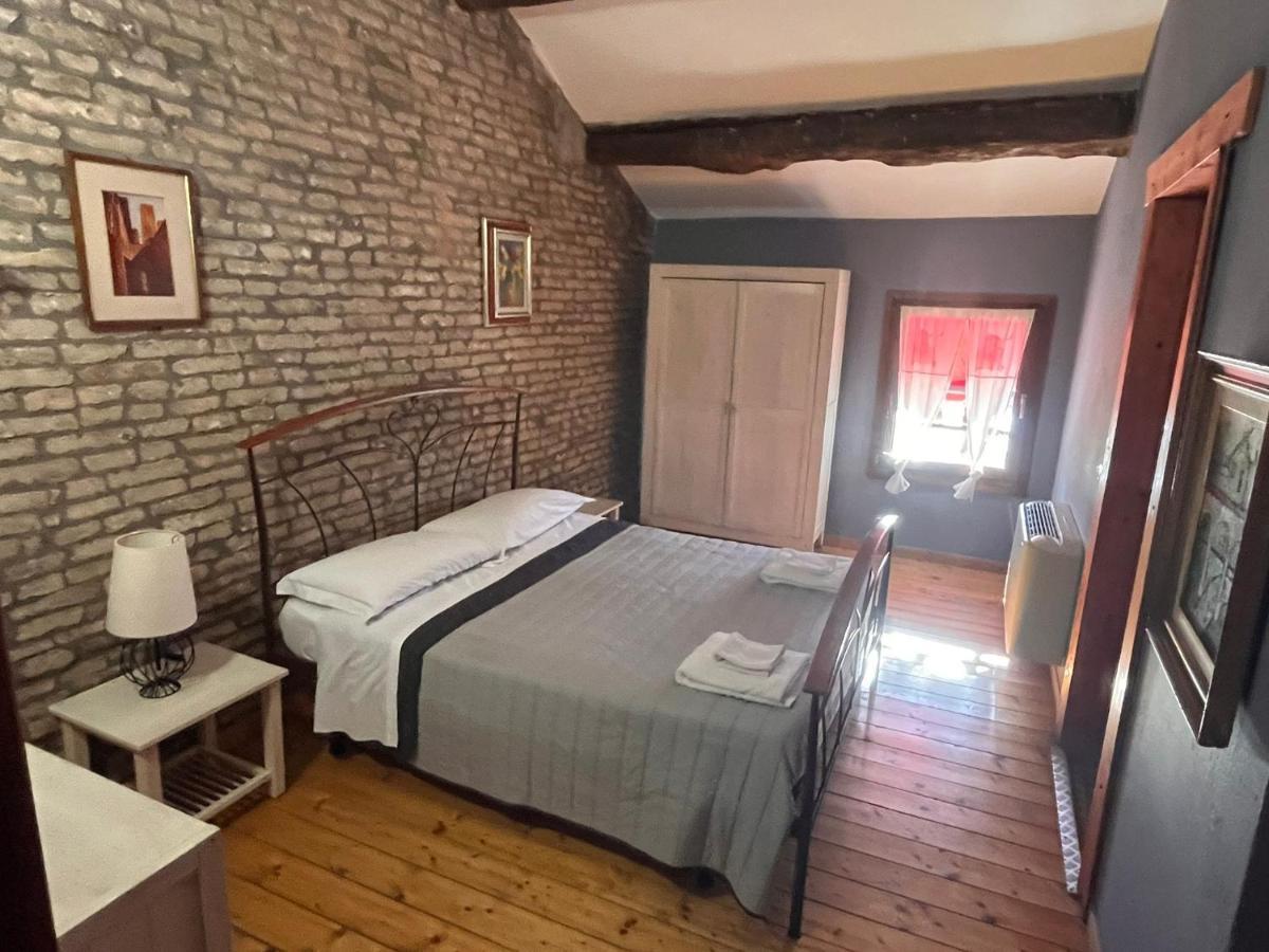 La Locanda Degli Artisti Medelana Buitenkant foto